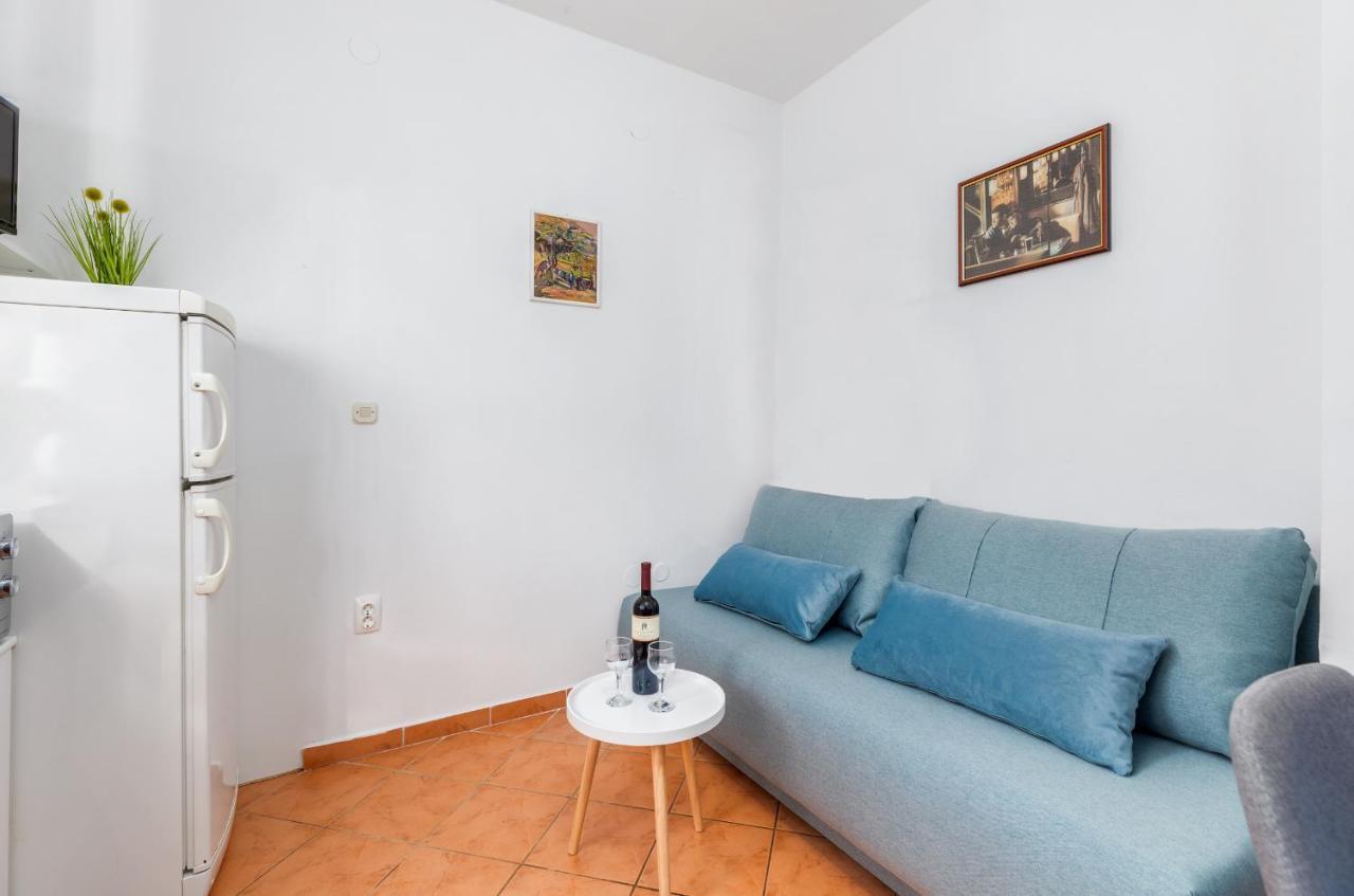 Center Of Fazana Apartments Katarina 外观 照片