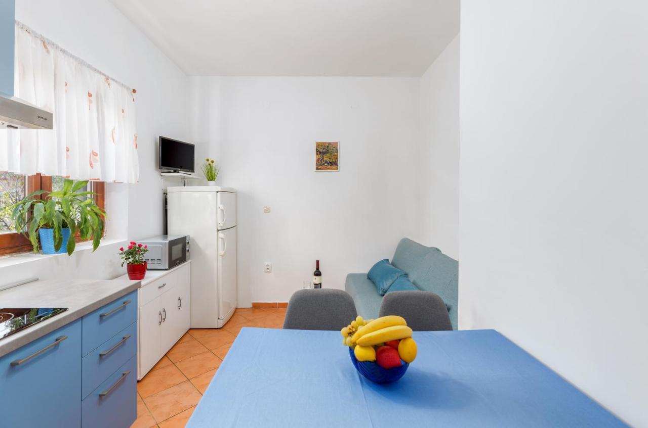 Center Of Fazana Apartments Katarina 外观 照片
